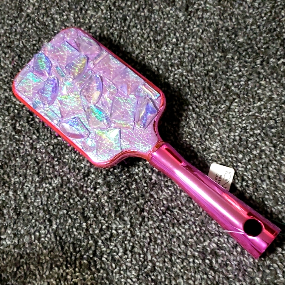 NWT! Icing irridescent  metallic gem hairbrush!